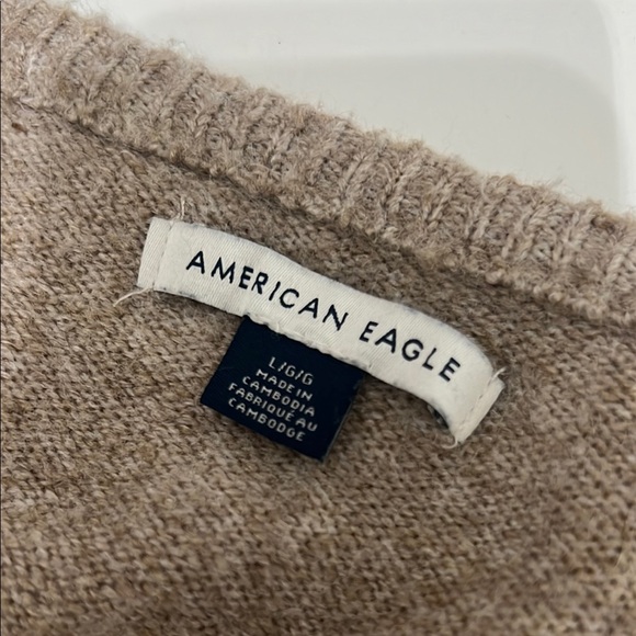 American Eagle Size L Women's Tan Sweater with White Bow - Picture 3 of 8
